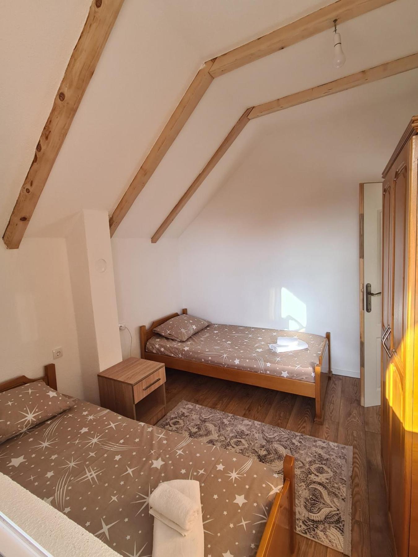 Bungalows Malagic Gusinje Zewnętrze zdjęcie