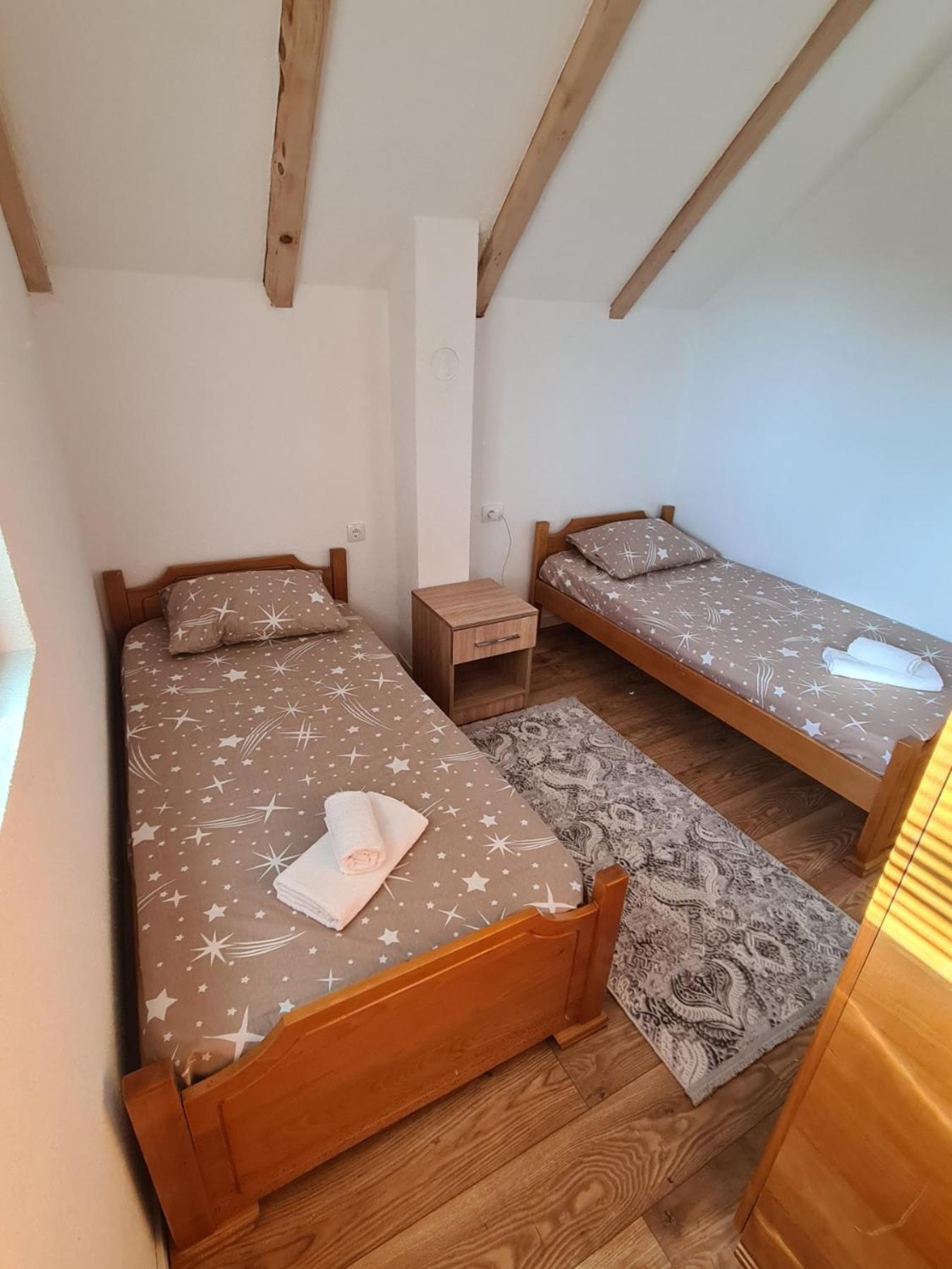 Bungalows Malagic Gusinje Zewnętrze zdjęcie