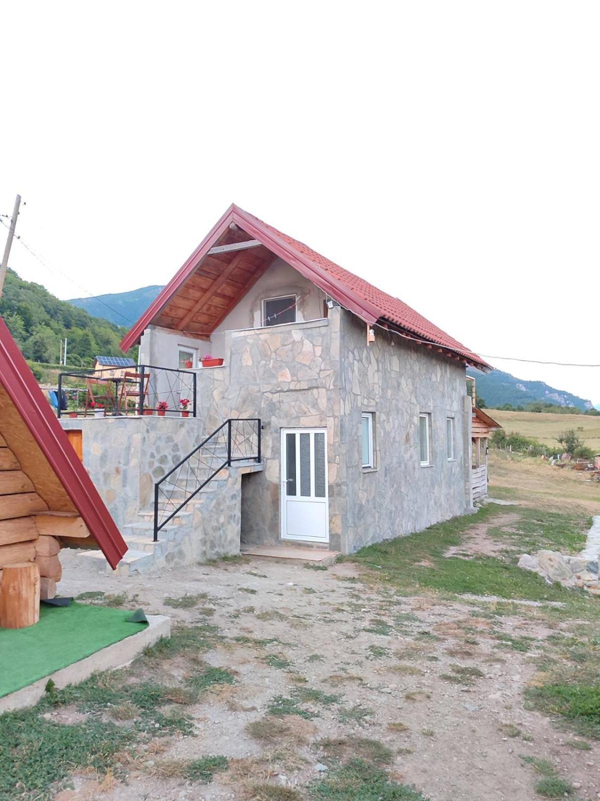 Bungalows Malagic Gusinje Zewnętrze zdjęcie