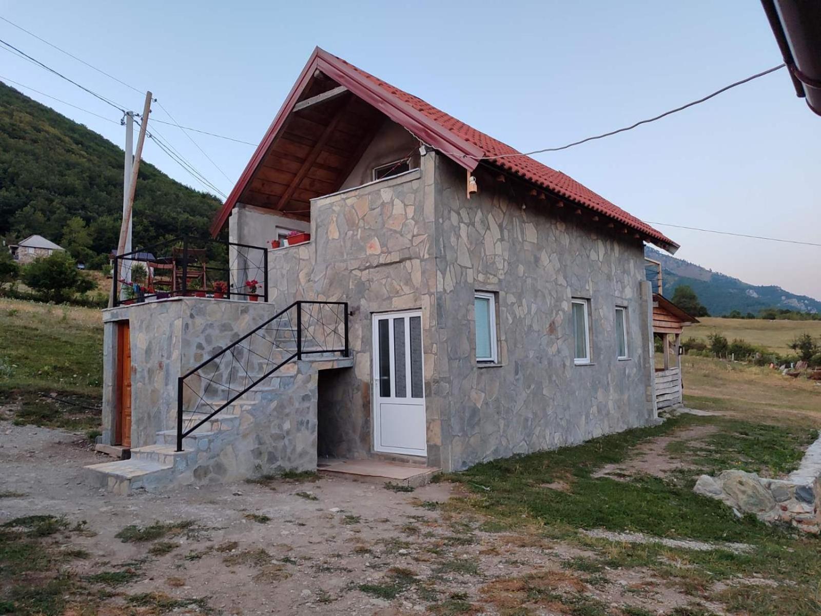 Bungalows Malagic Gusinje Zewnętrze zdjęcie