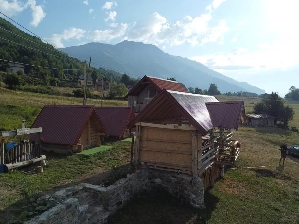 Bungalows Malagic Gusinje Zewnętrze zdjęcie